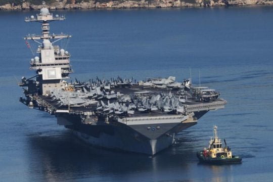 Η «αρμάδα» του Τραμπ και η αχίλλειος πτέρνα της